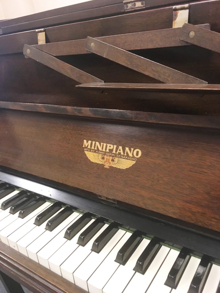 <p>カワイミニピアノ　51鍵盤</p>